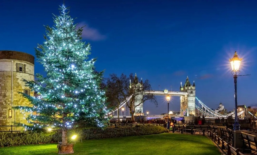Image 7: London Christmas Lights Bus Tour With Live Guide!