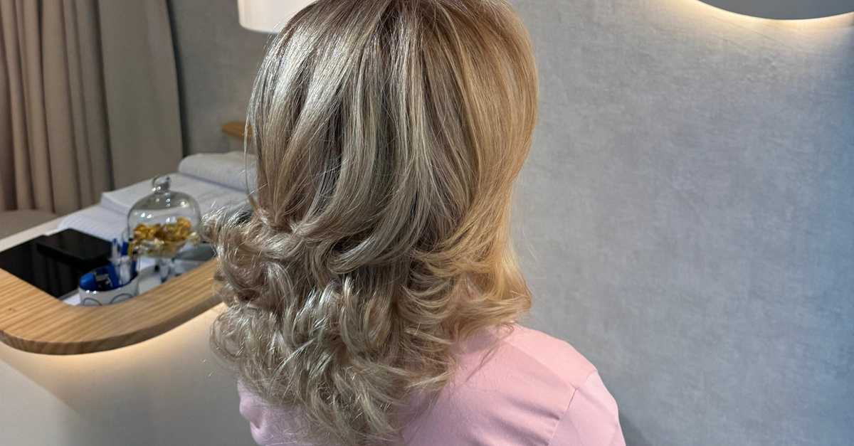Sesión de peluquería con lavado, corte, brushing y opción a tinte en Madrid