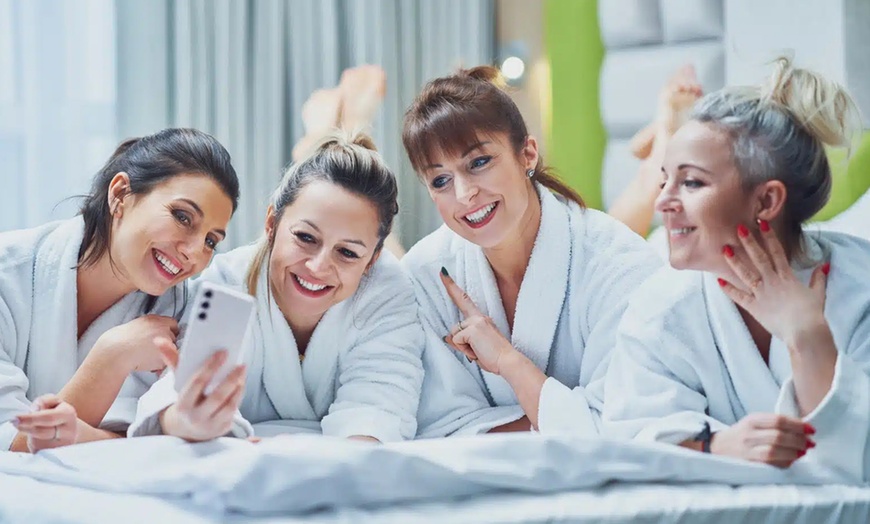 Image 5: Relaxing Spa Day with a 55 Min Treatment & Refreshments for up to 2!