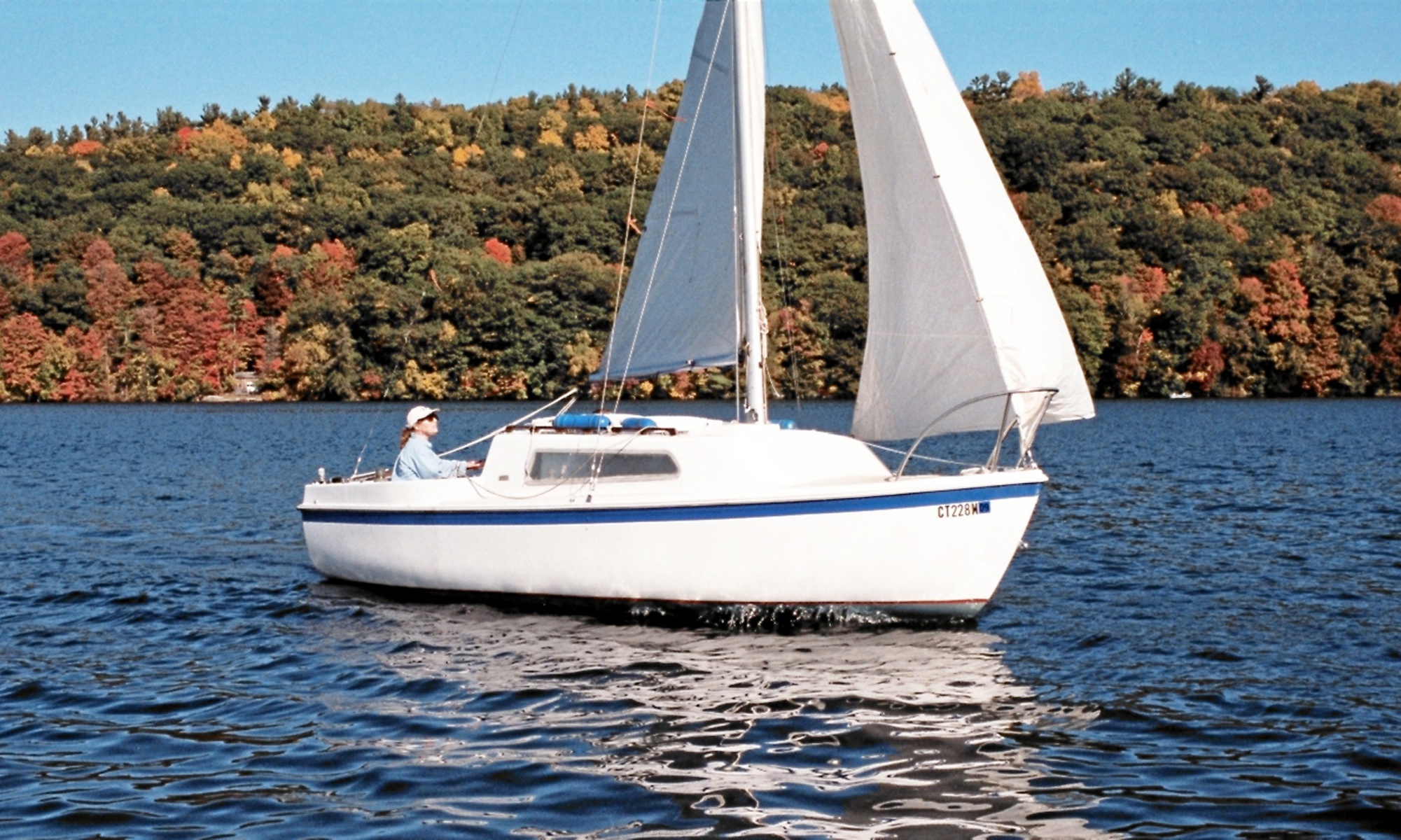 One Hour Private Sailboat Charter on Twin Lakes for Two or Four People