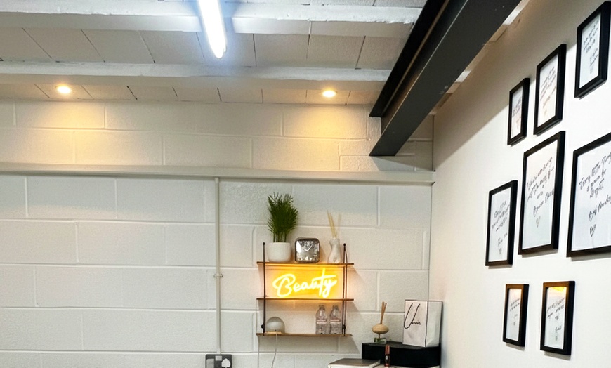 Image 3: For 60 Minutes: Option Between Swedish Or Full Body Relaxation Massage