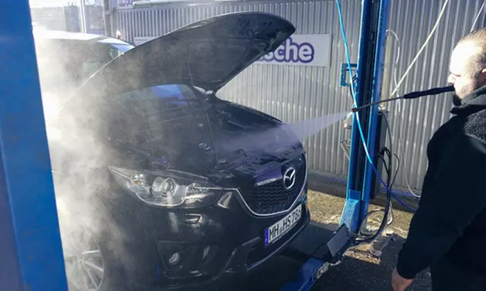 Basiswäsche für 1 PKW opt. + Felgenreinigung usw. oder Premium-Wäsche