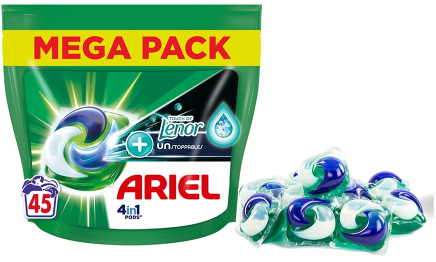 Image 2: 45, 90 ou 180 capsules Ariel "All In One" Ultra ou Touch of Lenor