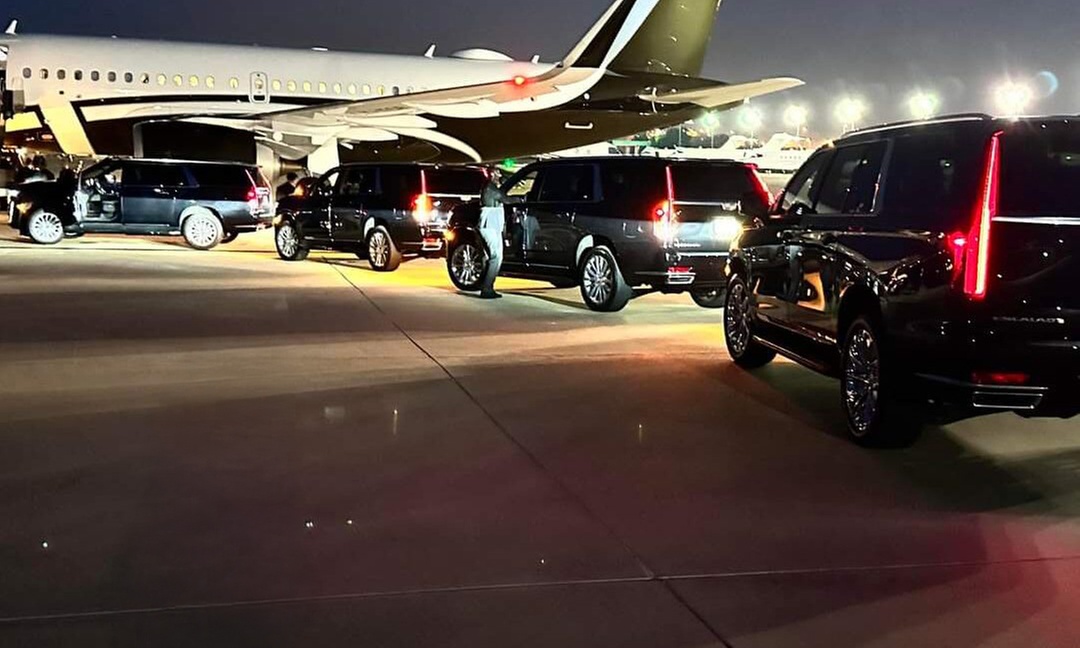 Airport Transfer for Up to 6 (SUV) to or from DFW Airport/ Love Field