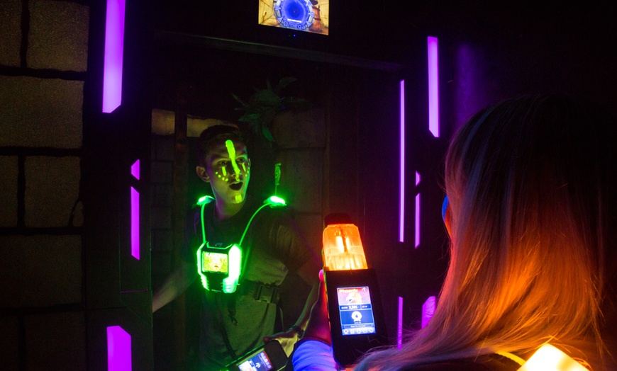 Image 24: 2 oder 4 Runden LaserTag inkl. Ausrüstung für 2 - 6 Personen 