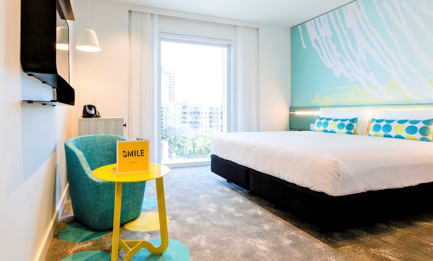 Image 5: Perth CBD: King or Twin Room with LCO at Ibis Styles East Perth