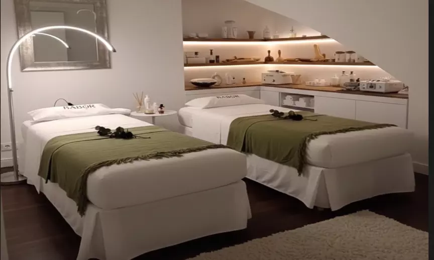 Masaje relajante en pareja de 50 minutos con aceites aromáticos