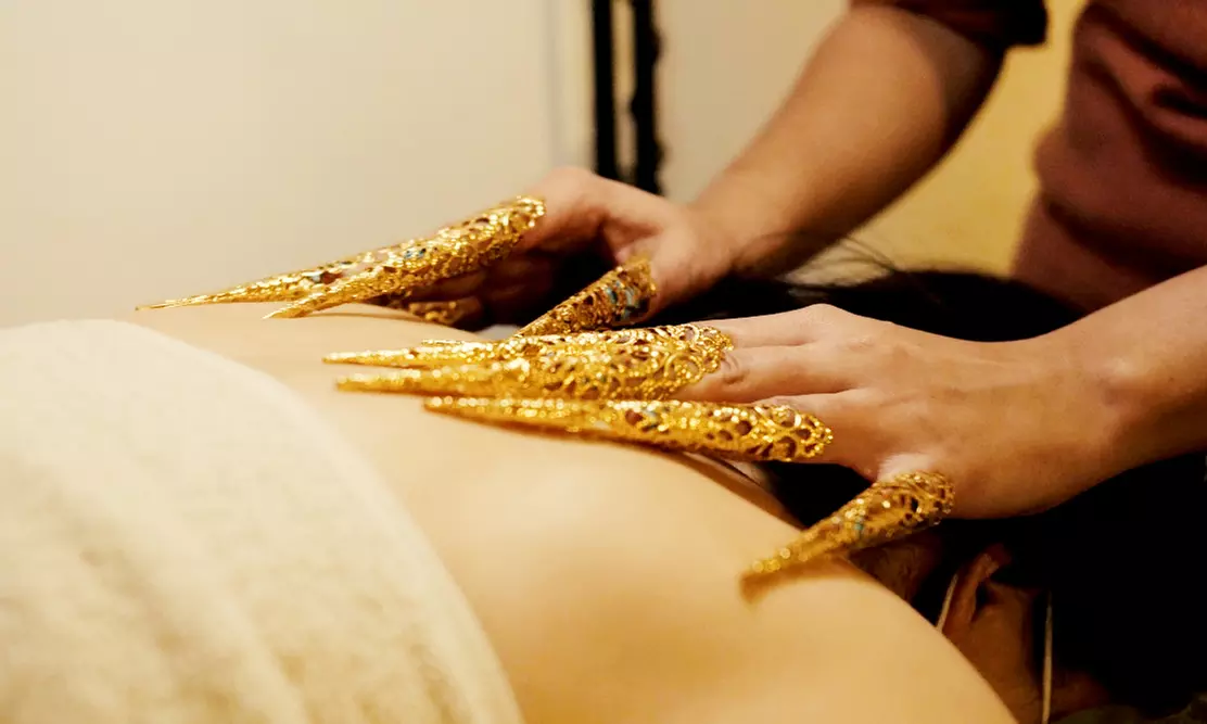 Relax with 30, 45, or 60 Minute Ayurvedic Head Shoulder & Face Massage