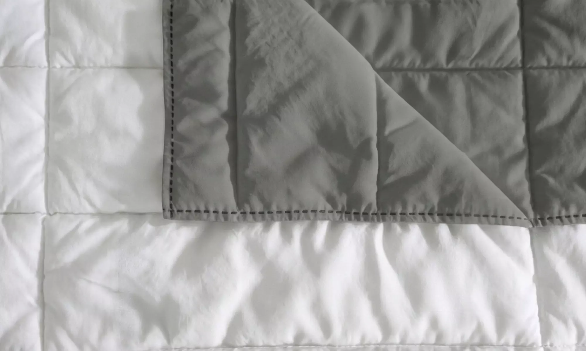 Couvre-lit "Trapuntino Golia" double face effet vintage "water washed"