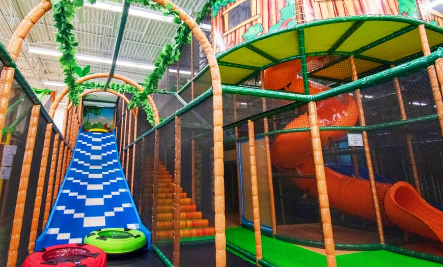Image 3: Fun Filled General Admission or Birthday Party for Up to 10 Jumpers!