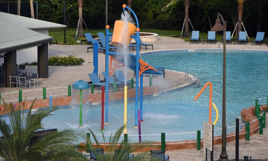 Image 13: Orlando Theme Park Hotel: Perfect for Families!