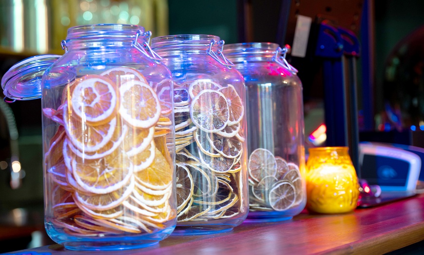 Image 5: Hartje Utrecht: hapje, drankje, saunabeleving