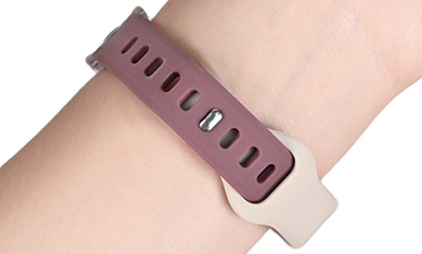 Image 8: M8 Smart Fitness Tracker, monitoraggio battito, pressione e contapassi