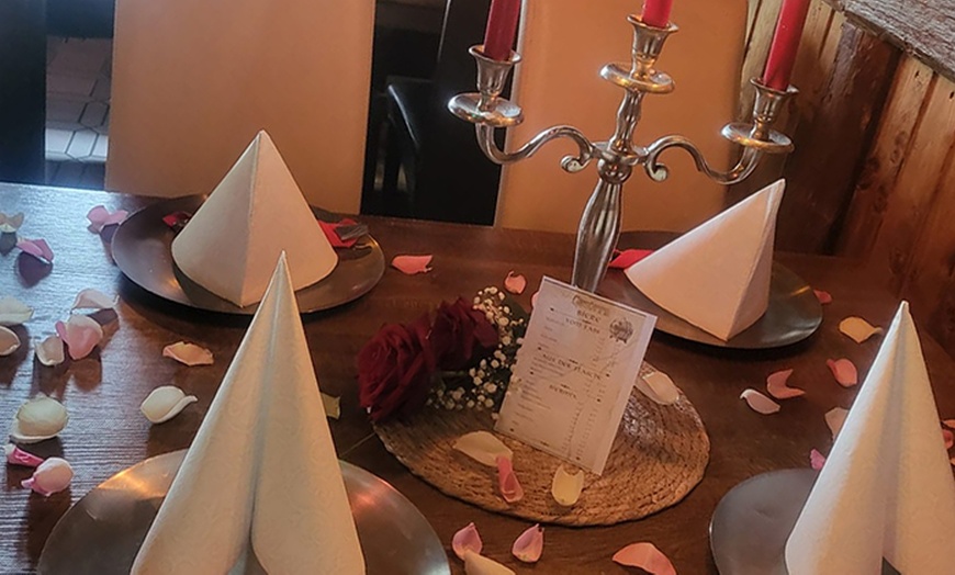 Image 2: Dinner in the Dark mit 3-Gänge-Überraschungsmenü für 2 oder 4 Personen