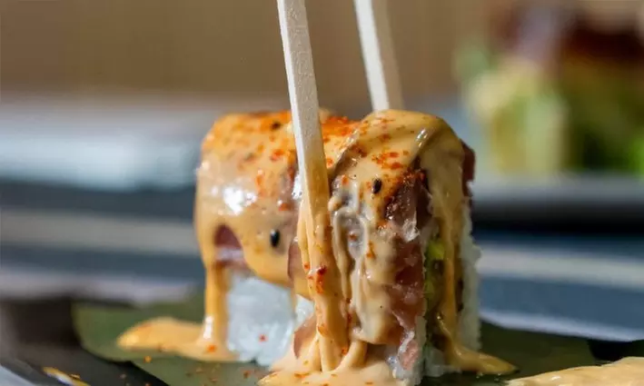 Menú nikkei de autor para dos personas o menú peruano de autor para dos personas con hasta 33% de descuento - Primary Image