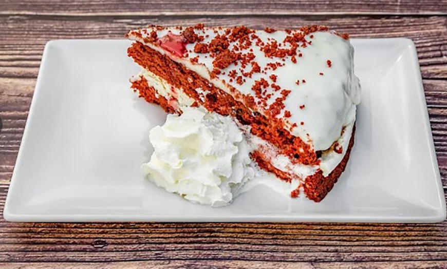 Image 17: Menú de hamburguesas con entrante, postre y bebida para 2 o 4 personas