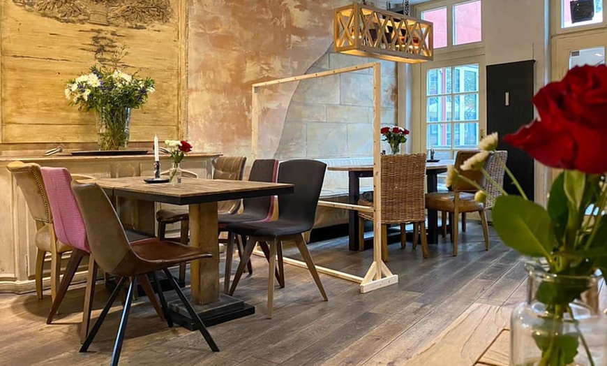 Image 7: Gestärkt in den  Tag starten – Frühstücksplatte für 2 oder 4 Personen