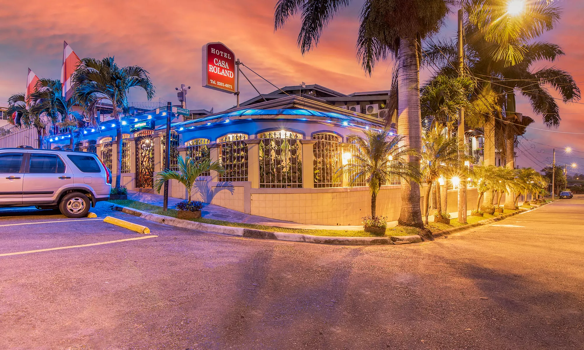 ✈ 7-Night Costa Rica Volcano and Beach Trip with Air & Car Rental