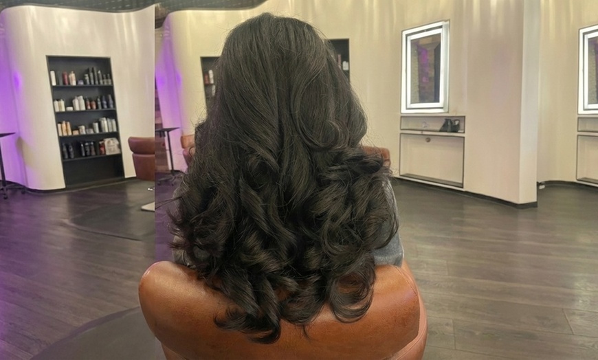Image 6: Luxury Haircut, Blowout & Deep Conditioning for Radiant Hair