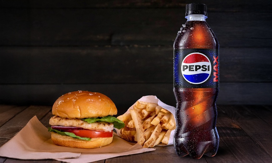 Image 2: Pepsi Max - 24 Pack of 500ml Bottles, No Sugar, Low Calorie