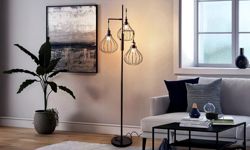 Image 7: Living And Home 3-Head Adjustable Iron Floor Lamp
