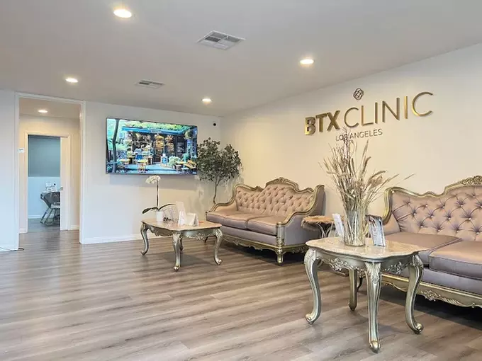 Smooth Away Wrinkles: 15, 20 or 40 Units of Botox at BTX Clinic