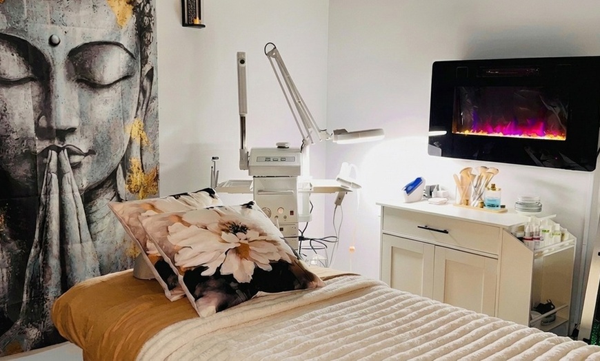 Image 2: Medical-Grade SkinPen Microneedling w/ PCA Peel & Dermaplaning