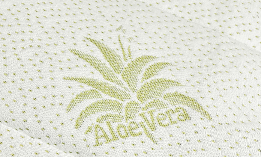 Image 2: Matratzen-Topper mit Aloe-Vera-Behandlung