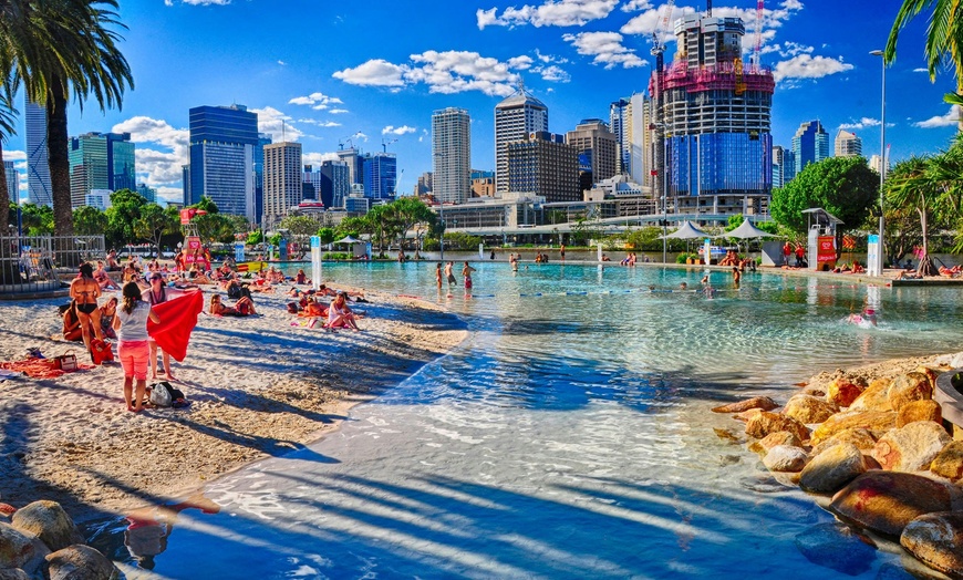 Image 1: ✈ 6 Nights: Sydney to Brisbane Experience: Bushwalks & Surfing