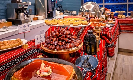 One Child: 4* Iftar Buffet with Free-Flowing Ramadan Beverages - Feta At 4 Edge Creekside Hotel