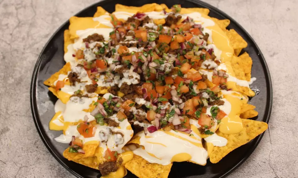 Menú mexicano para 2 o 4 personas con entrantes, principales y bebidas