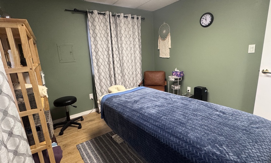 Image 6: Swedish, Ashiatsu & Couples Massage Deal at Ashi Empire | Renton, WA
