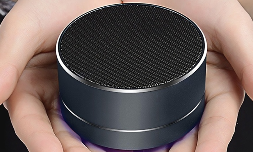 Image 5: LED Bluetooth Speaker