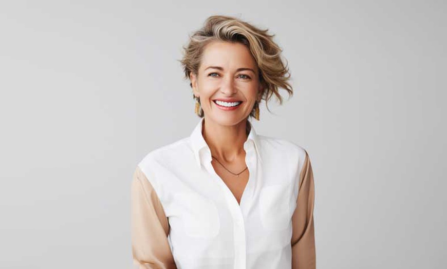 Image 2: Revitalize with 1 or 2 Smooth Glow Laser Skin-Resurfacing Treatment