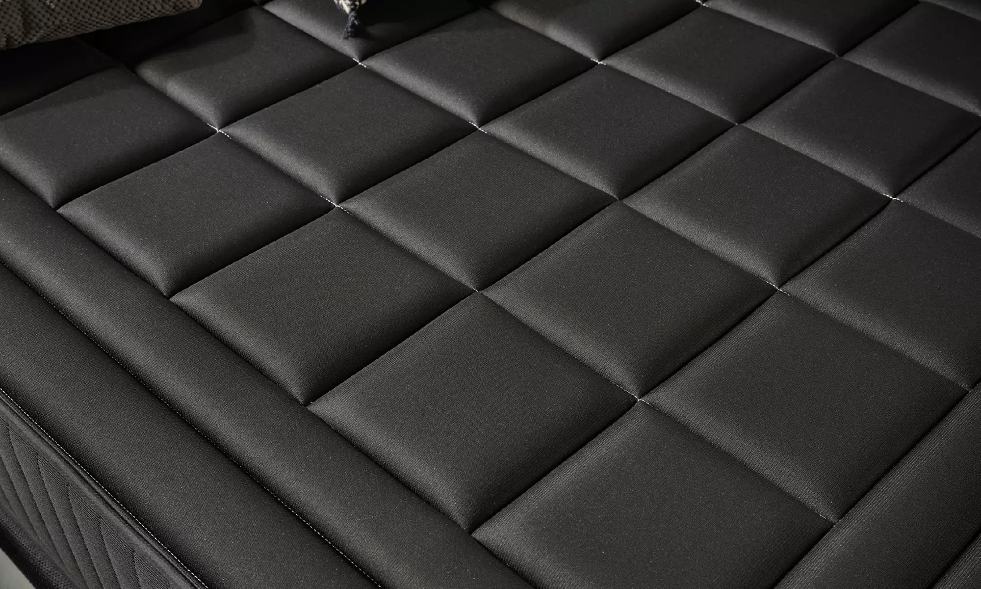 Taschenfederkern- und Memory-Schaum-Matratze „King Spring Black“