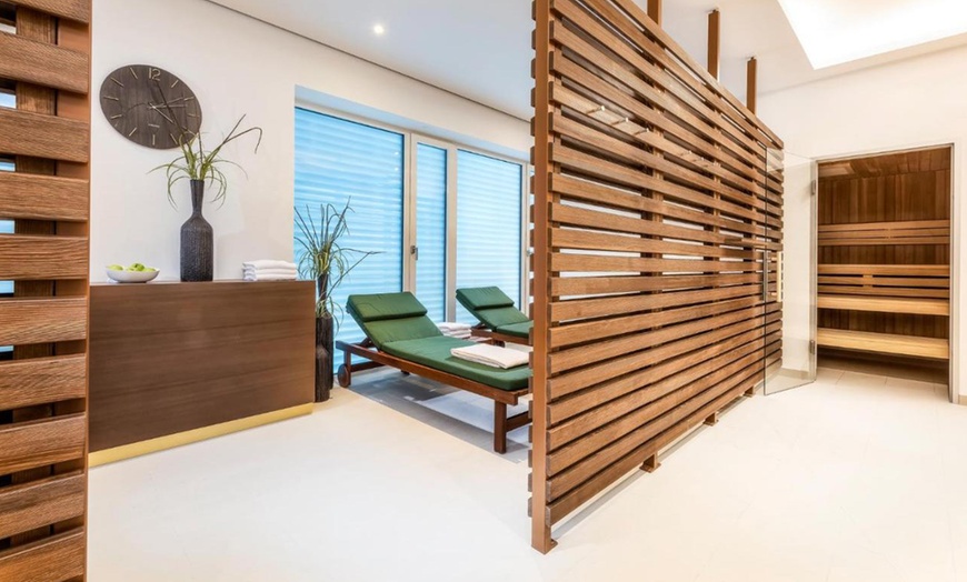 Image 19: Stuttgart: 1 Nacht + Frühstück u. Mercedes-Benz & Porsche Museum