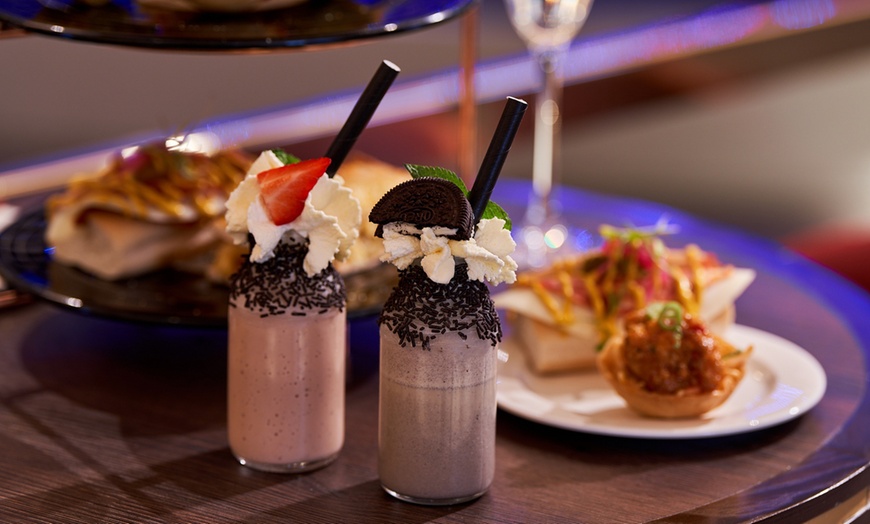 Image 3: Savour Afternoon Tea for 2 or 4 with Drinks and Live Music