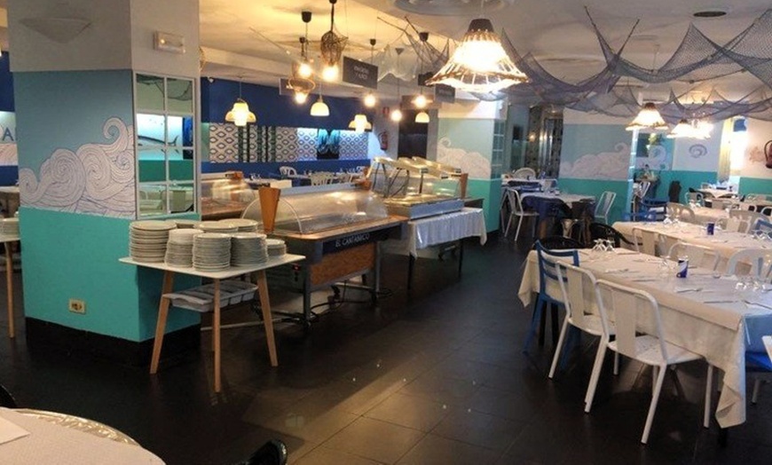 Image 8: Buffet libre de mariscos y pescados para 2 o 4 con bebidas 