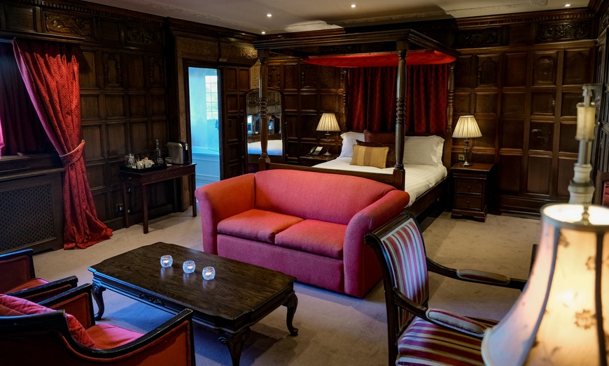 Image 20: Cheshire Countryside: 4* Stay for 2 with Breakfast & Dinner