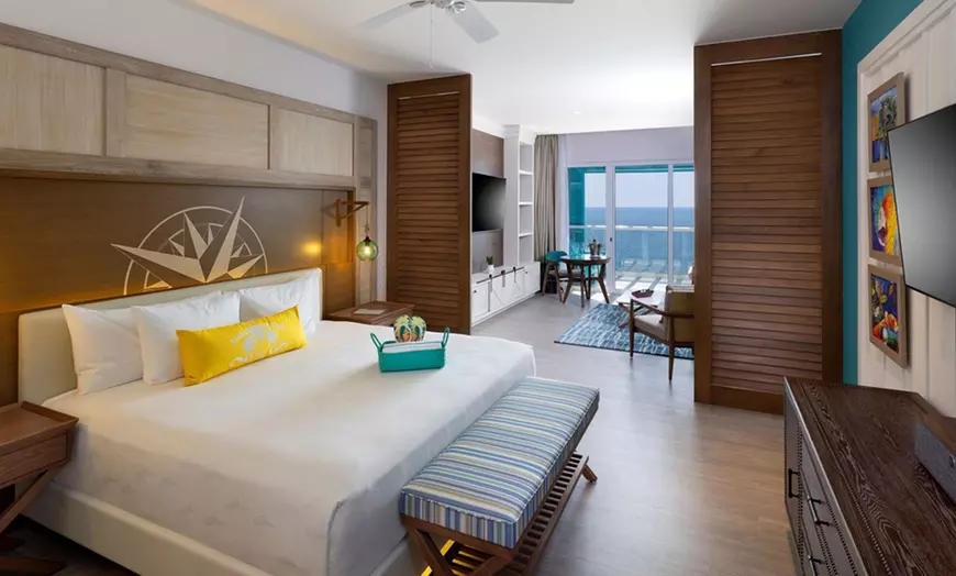 Luxury Paradise Suite