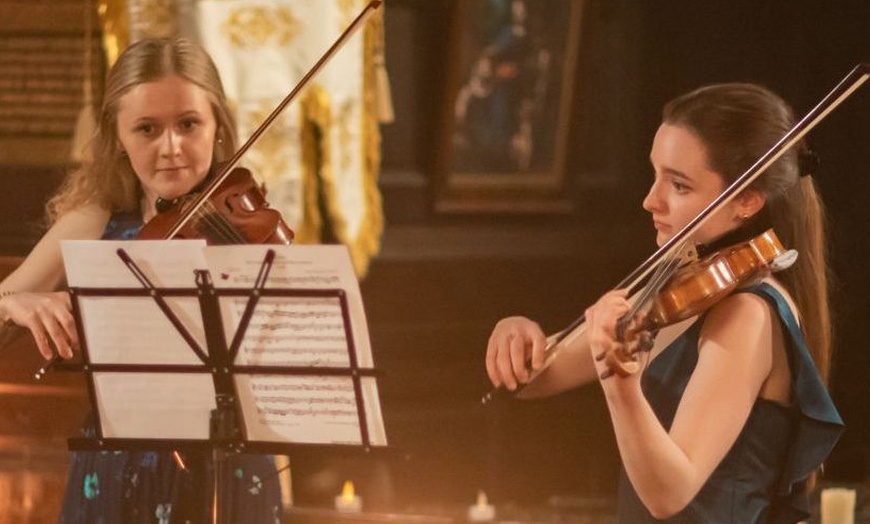 Image 5: Vivaldi’s 4 Seasons by Candlelight Performed by Piccadilly Sinfonietta