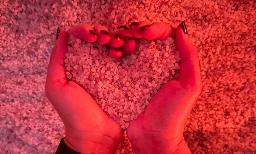 Image 2: Relax with a 45-Minute Sauna or Salt Cave Experience