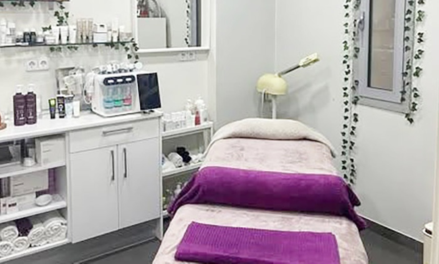 Image 12: Tratamiento reductor combinado con electroestimulación y presoterapia 