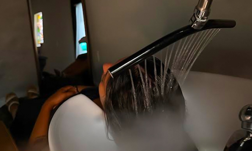 Image 2: Refresh with a 60-Min Signature Head Spa or a 90-Min Deluxe Head Spa