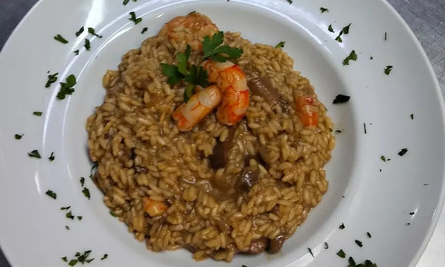 Menú clásico y Premium para 2 o 4 personas