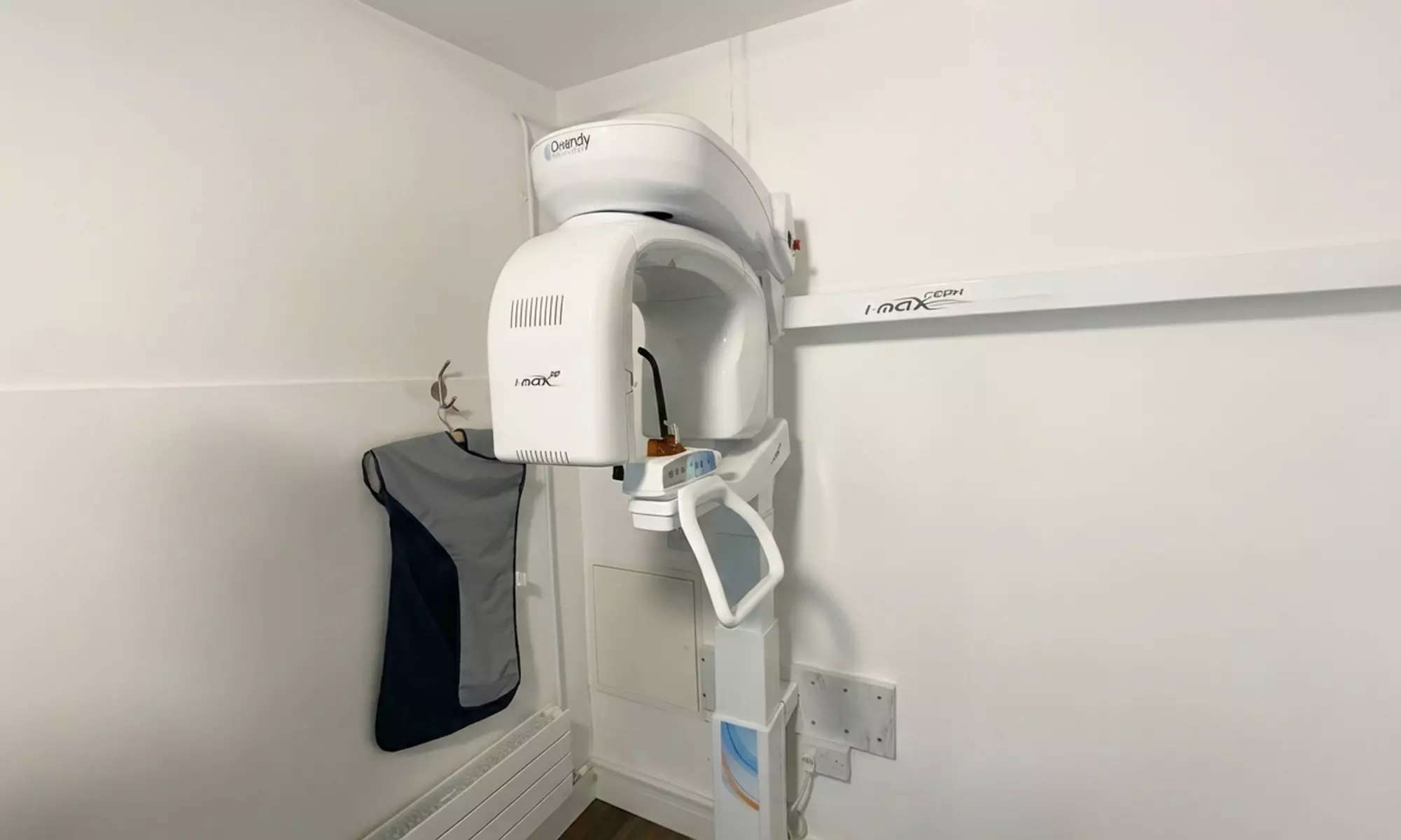 Dental Checkup, X-Ray, Scale & Polish / Professional In-Home Whitening