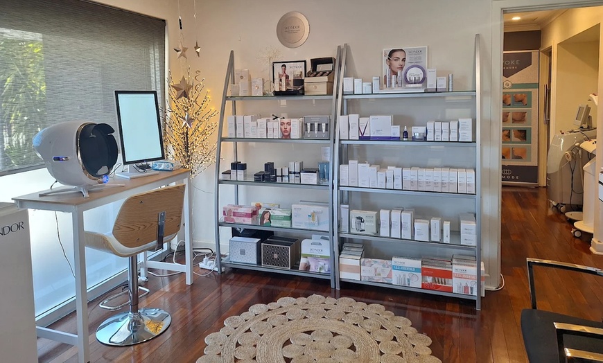 Image 3: HIFU Treatment for Brow/Forehead Lift and More Choice of Area(s)