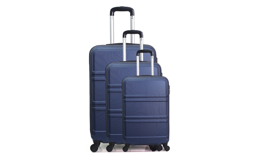 Image 17: Trolley Suitcase Set 