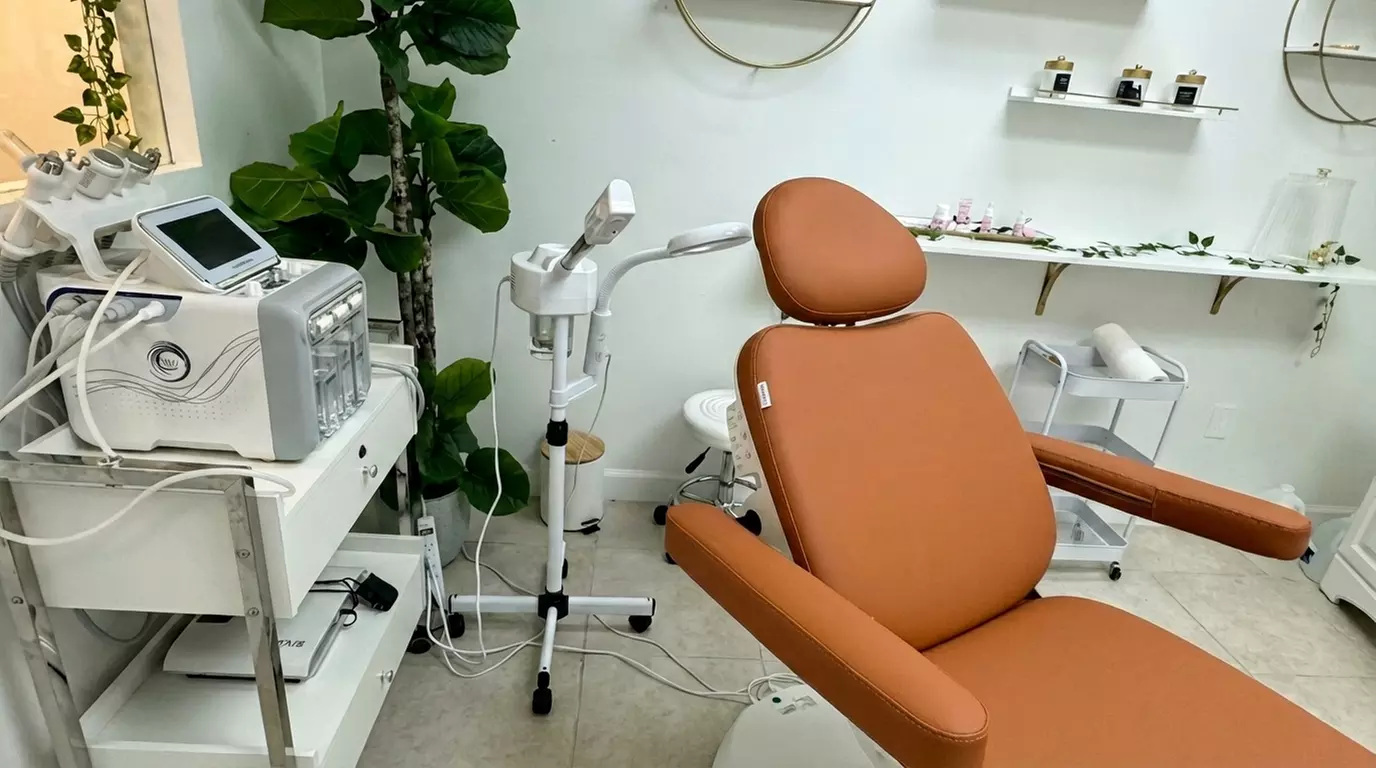 1, 3 or 5 75-Min HydraFacial+Lymphatic Drainage, Boosters+ LED Therapy