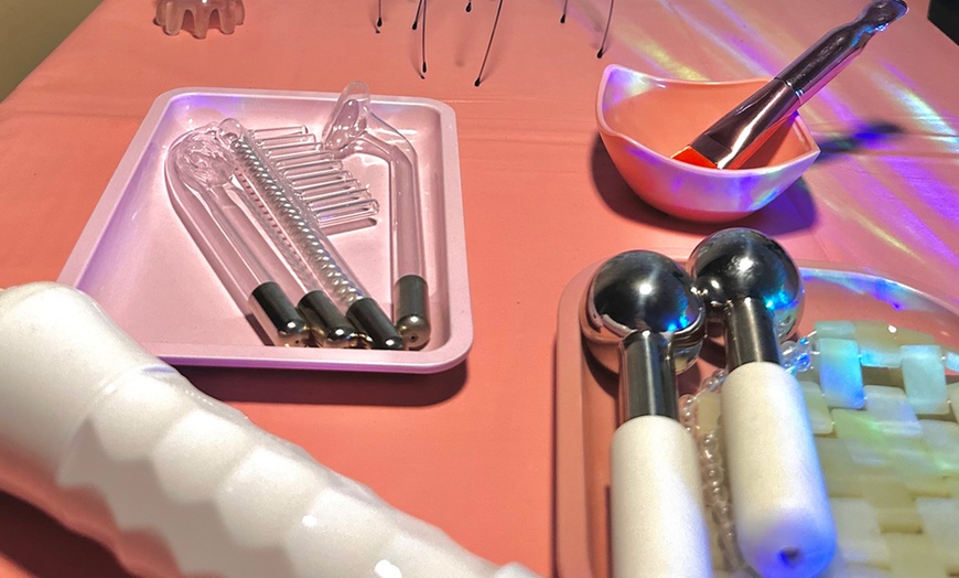 Image 5: Sesión de 30 o 60 minutos de spa facial con limpieza y más para 1